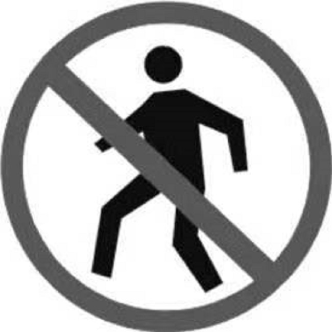 图1-2具有执行功能的道路指示牌